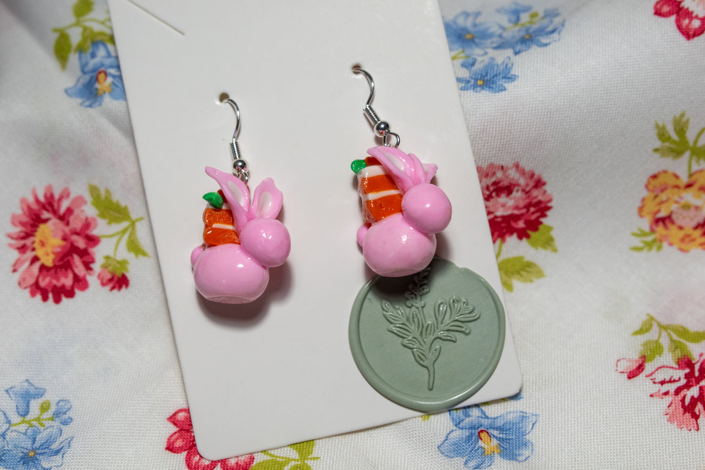 Stephany the Hoppy Carrot Cake bunny earrings