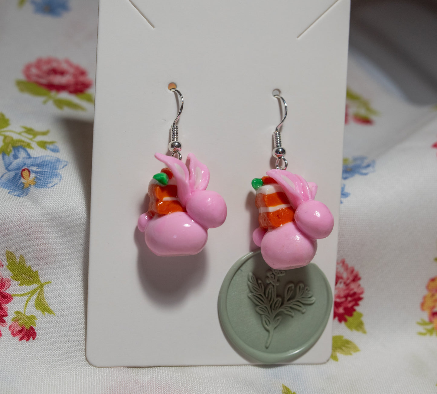 Stephany the Hoppy Carrot Cake bunny earrings