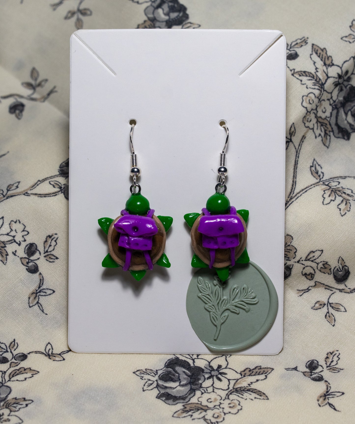 Ted the Adventure Shell turtle earrings